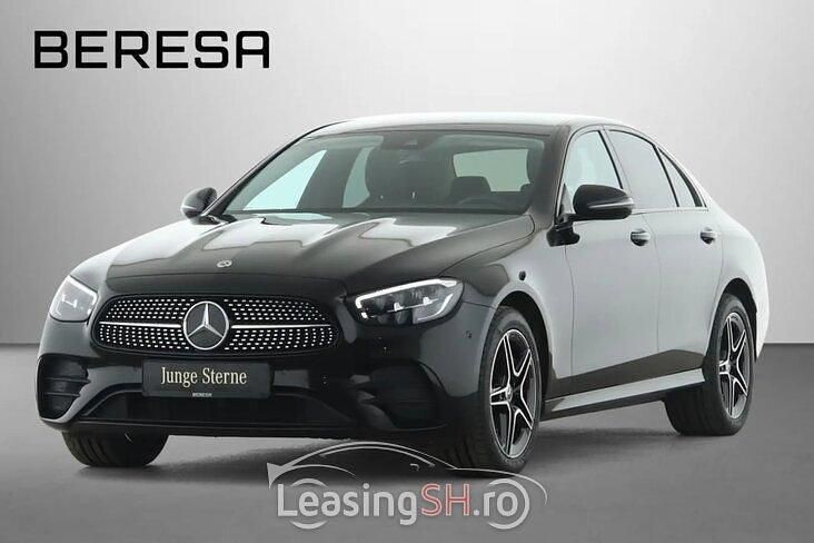 Negru Utilizat 2022 Mercedes E300 AMG Berlinǎ | 42.549 EUR (Super Preț) - Imagine 1/4