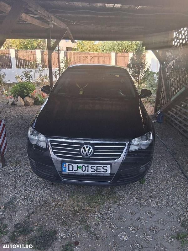 Culoarenegru Utilizat 2008 VW Passat Comfortline Berlinǎ | 4.100 EUR (Preț OK) - Imagine 1/4