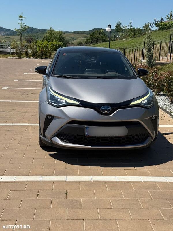 Gri Utilizat 2020 Toyota C-HR SUV | 23.700 EUR (Preț OK) - Imagine 1/4