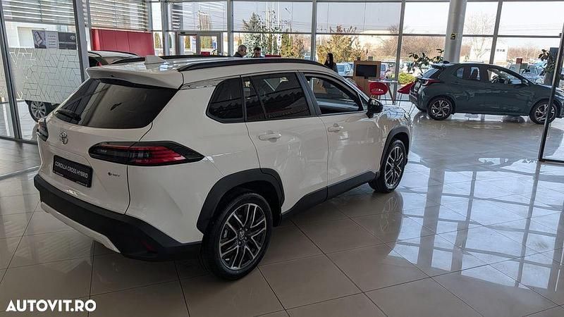 Nouă Toyota Corolla Cross 197 CP (144 kW) 2025 Culoarealb SUV