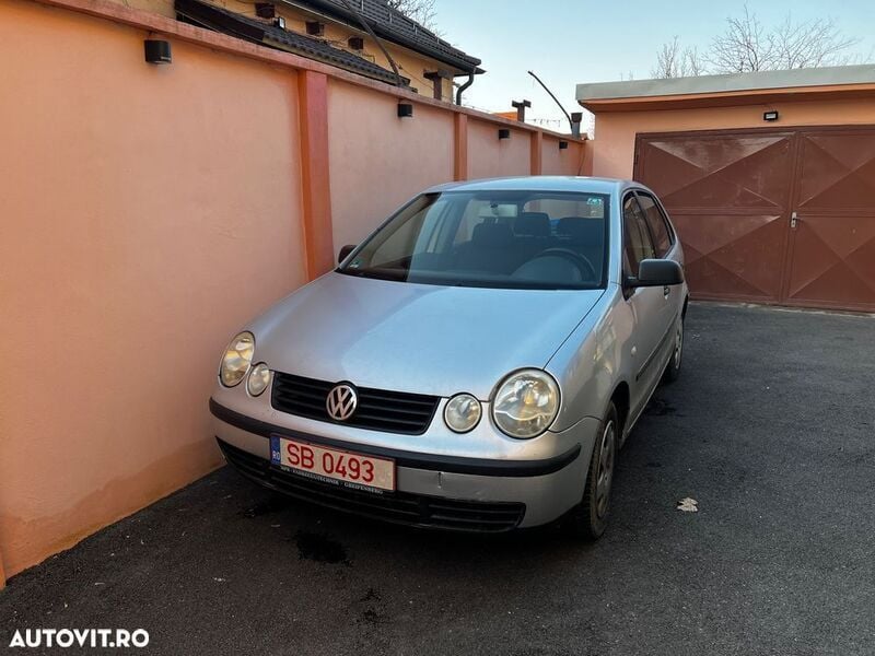 Argint Utilizat 2004 VW Polo | 920 EUR (Preț bun) - Imagine 1/4