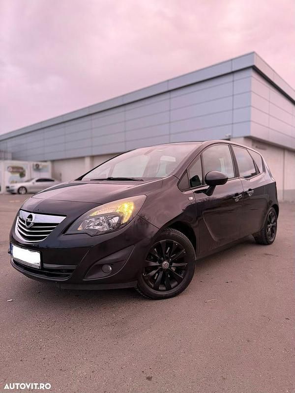 Culoarenegru Utilizat 2011 Opel Meriva Edition Monovolum | 3.690 EUR (Preț bun) - Imagine 1/4