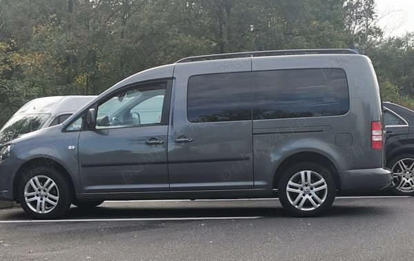 Gri Utilizat 2012 VW Caddy Maxi Monovolum | 6.000 EUR (Puțin scump) - Imagine 1/4