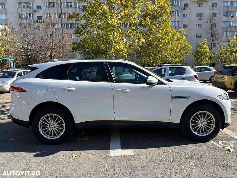 Second-hand Jaguar F-Pace 180 CP (132 kW) 2017 Culoarealb SUV