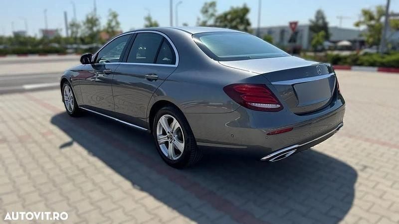 Second-hand Mercedes E220 194 CP (142 kW) 2017 Culoaregri Berlinǎ