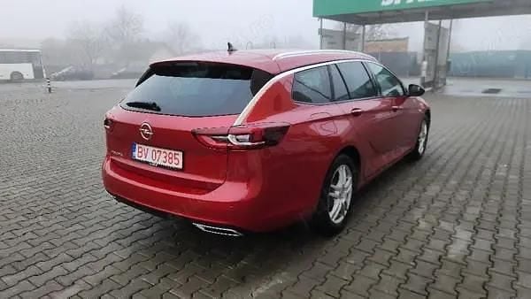 Second-hand Opel Insignia 174 CP (127 kW) 2022 Rosu Break