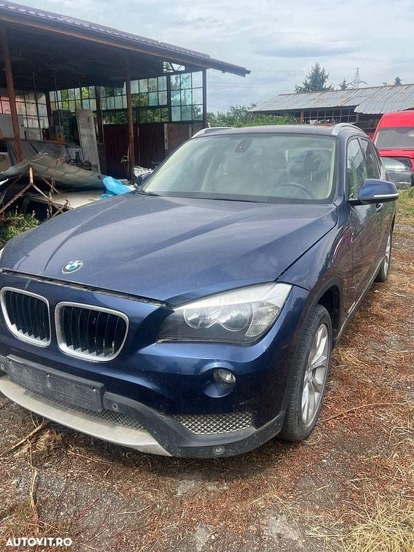 Culoarealbastru Utilizat 2014 BMW X1 SUV | 6.599 EUR - Imagine 1/4