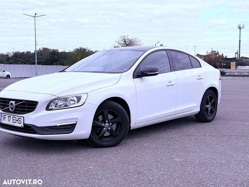 Culoarealb Utilizat 2018 Volvo S60 Berlinǎ | 11.400 EUR (Preț OK) - Imagine 1/4