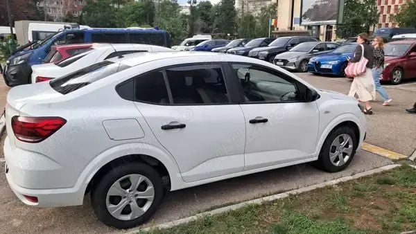 Utilizat 2022 Dacia Logan Berlinǎ | 9.250 EUR (Preț bun) - Imagine 1/4