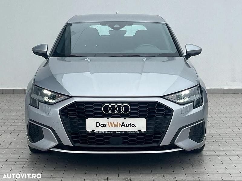 Second-hand Audi A3 Advanced 116 CP (85 kW) 2021 Gri mediu  normal Hatchback