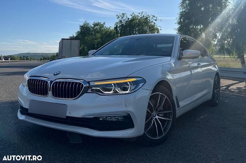 Alb Utilizat 2017 BMW 520 Luxury Line Berlinǎ | 24.000 EUR (Scump) - Imagine 1/4