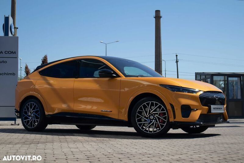 Galbeuriu Utilizat 2023 Ford Mustang Mach-E GT SUV | 49.429 EUR - Imagine 1/4