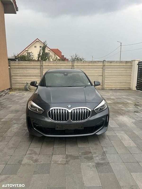 Culoaregri Utilizat 2021 BMW 120 Hatchback | 21.000 EUR (Scump) - Imagine 1/4