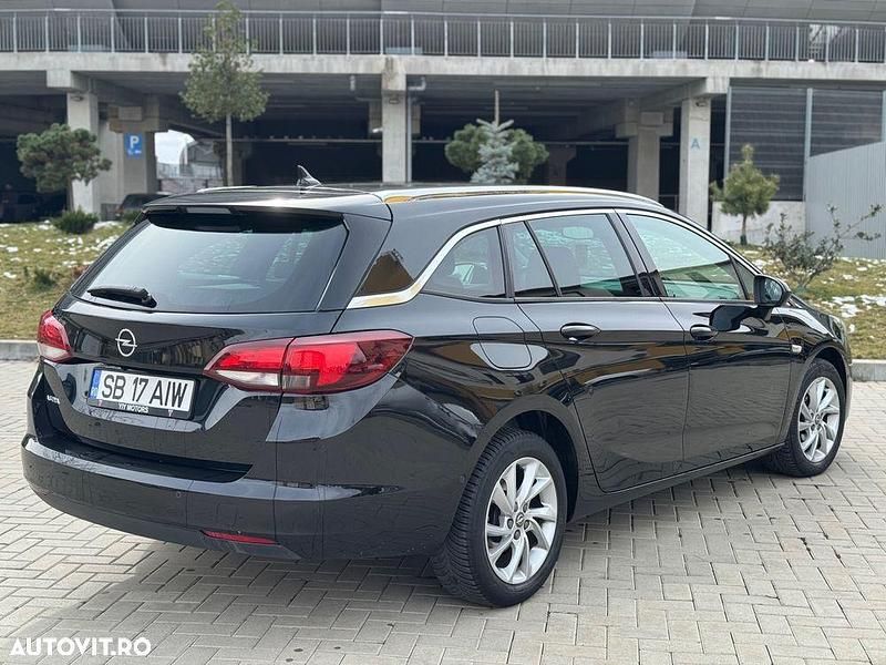 Second-hand Opel Astra Elegance 130 CP (95 kW) 2021 Culoarenegru Break