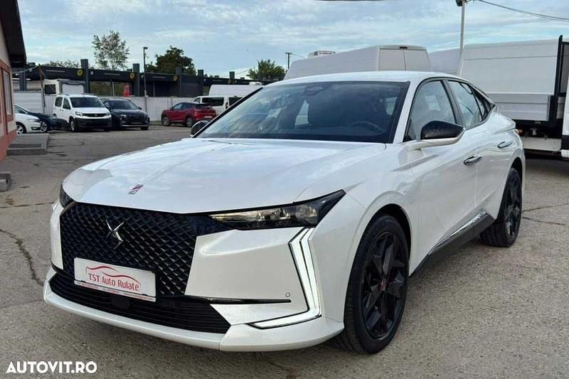 Second-hand DS Automobiles DS4 Performance 130 CP (95 kW) 2022 Culoarealb Hatchback