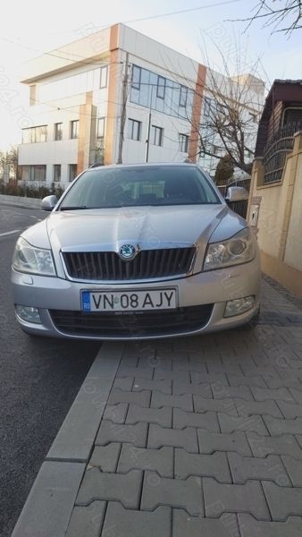 Gri Utilizat 2013 Skoda Octavia Break | 5.900 EUR (Preț OK) - Imagine 1/4