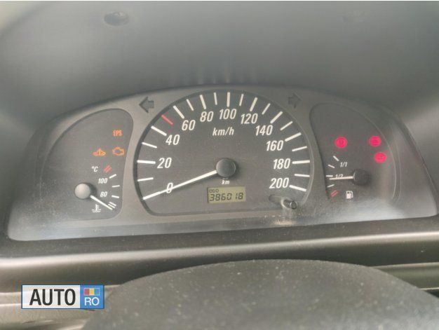 Second-hand Opel Agila 65 CP (47 kW) 2001 Verde Hatchback