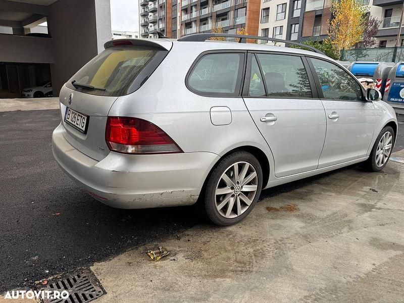 Second-hand VW Golf VI 105 CP (77 kW) 2011 Culoaregri Hatchback