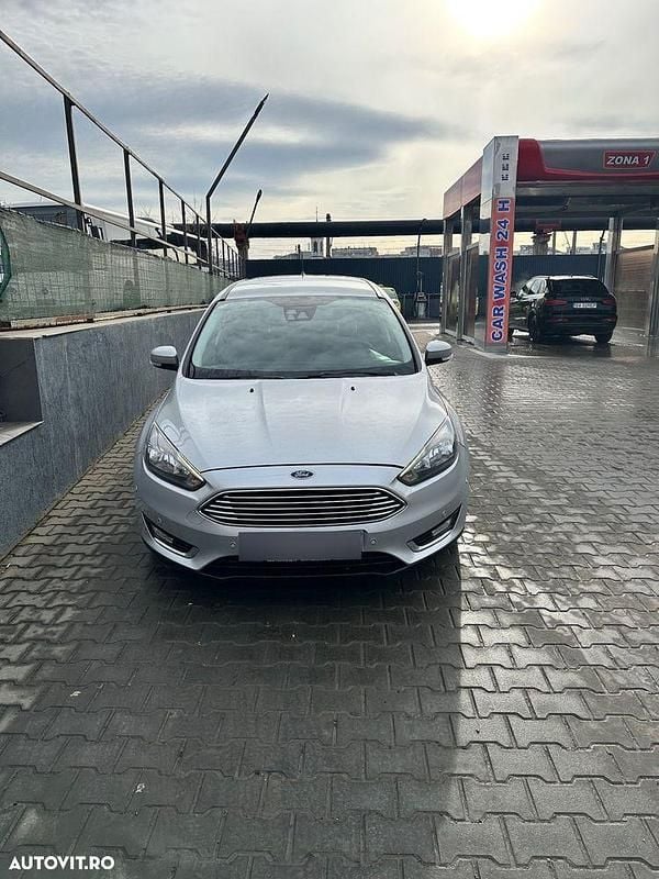 Second-hand Ford Focus Titanium 120 CP (88 kW) 2017 Culoaregri