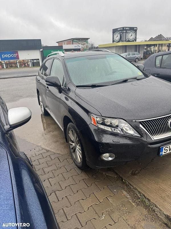 Culoarenegru Utilizat 2012 Lexus RX450h SUV | 9.490 EUR (Preț bun) - Imagine 1/4