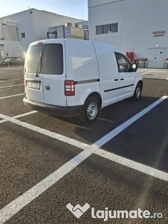 Second-hand VW Caddy 102 CP (75 kW) 2015 Alb Monovolum