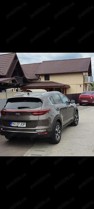 Culoaremaro Utilizat 2019 Kia Sportage Classic SUV | 16.400 EUR (Preț bun) - Imagine 1/4