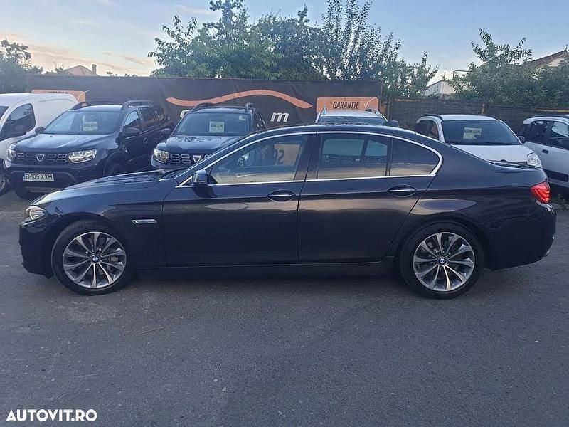 Second-hand BMW 525 Luxury Line 218 CP (160 kW) 2016 Culoaregri Berlinǎ
