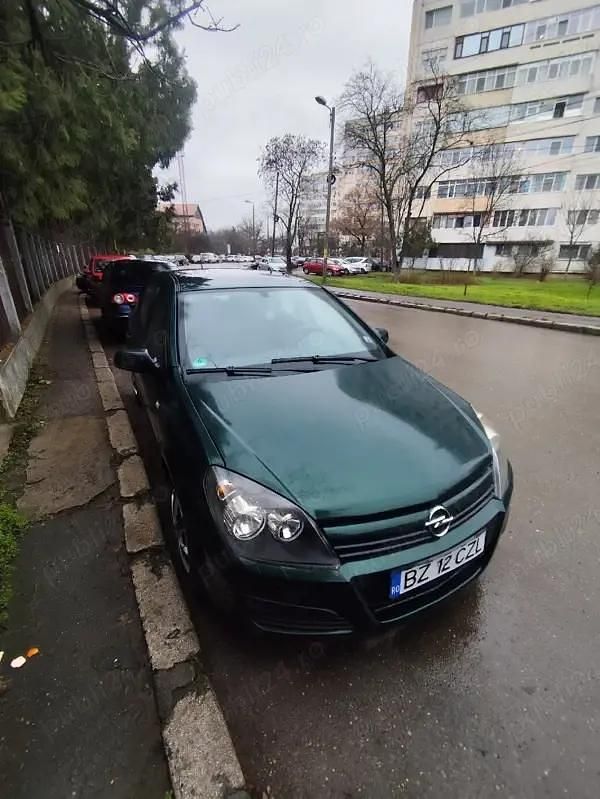 Second-hand Opel Astra 105 CP (77 kW) 2004 Hatchback