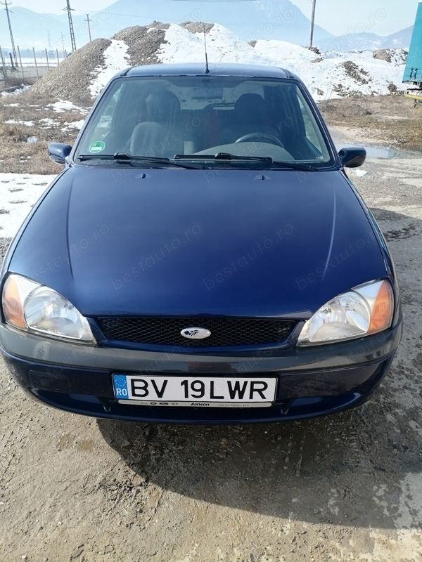 Utilizat 2002 Ford Fiesta Hatchback | 800 EUR (Super Preț) - Imagine 1/4