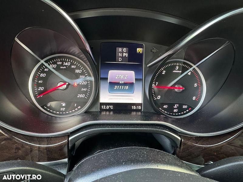 Second-hand Mercedes V250 Avantgarde Edition 190 CP (139 kW) 2017 Culoarenegru Monovolum