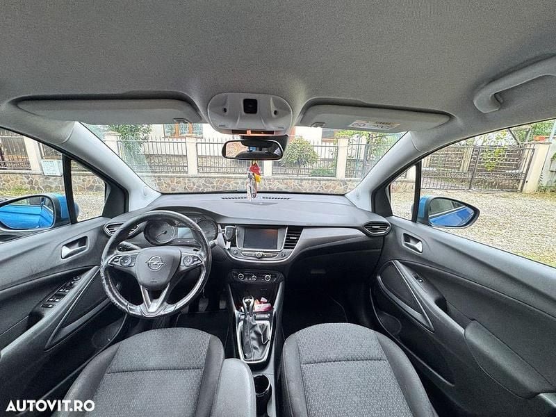 Second-hand Opel Crossland 81 CP (59 kW) 2019 Culoarealbastru SUV