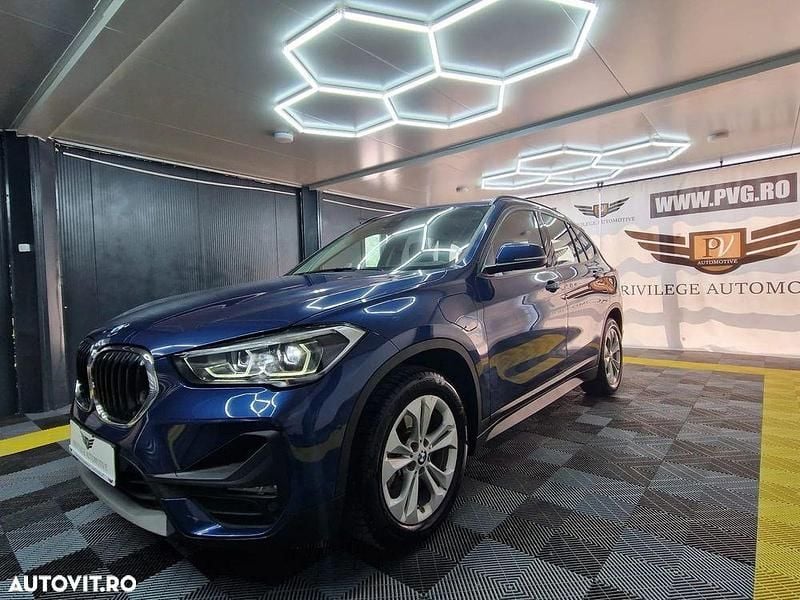 Albastru Utilizat 2021 BMW X1 SUV | 21.890 EUR (Preț bun) - Imagine 1/4