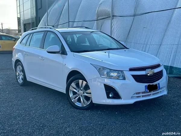 Utilizat 2014 Chevrolet Cruze Break | 3.599 EUR - Imagine 1/4