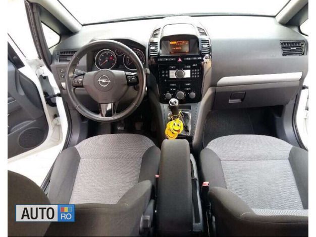 Alb Utilizat 2012 Opel Zafira Monovolum | 5.100 EUR (Preț OK) - Imagine 1/4