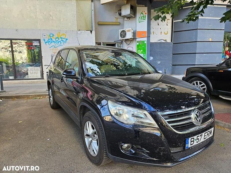 Negru Utilizat 2008 VW Tiguan Trendline SUV | 6.000 EUR (Preț OK) - Imagine 1/4