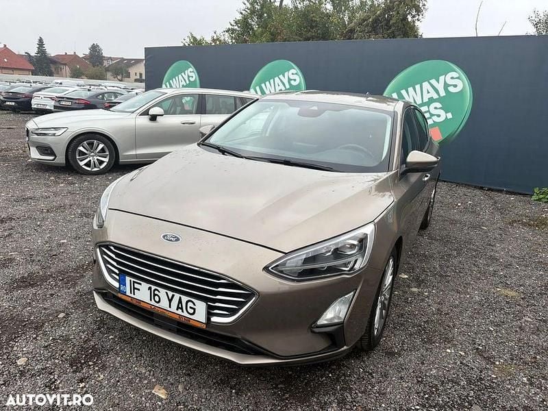 Culoaregri Utilizat 2019 Ford Focus Titanium Hatchback | 9.650 EUR (Preț OK) - Imagine 1/4