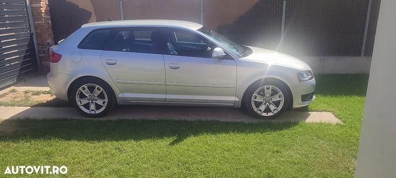 Culoareargint Utilizat 2010 Audi A3 S-Line Hatchback | 5.250 EUR (Preț bun) - Imagine 1/4