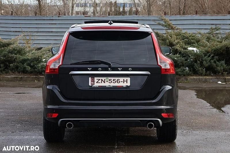 Second-hand Volvo XC60 Summum 181 CP (133 kW) 2016 Culoarenegru SUV