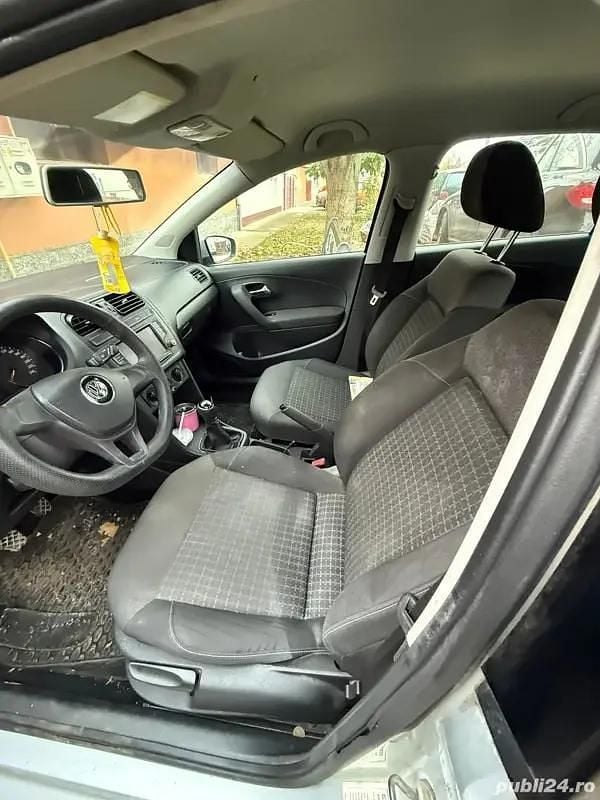 Gri Utilizat 2016 VW Polo Berlinǎ | 5.200 EUR (Super Preț) - Imagine 1/4