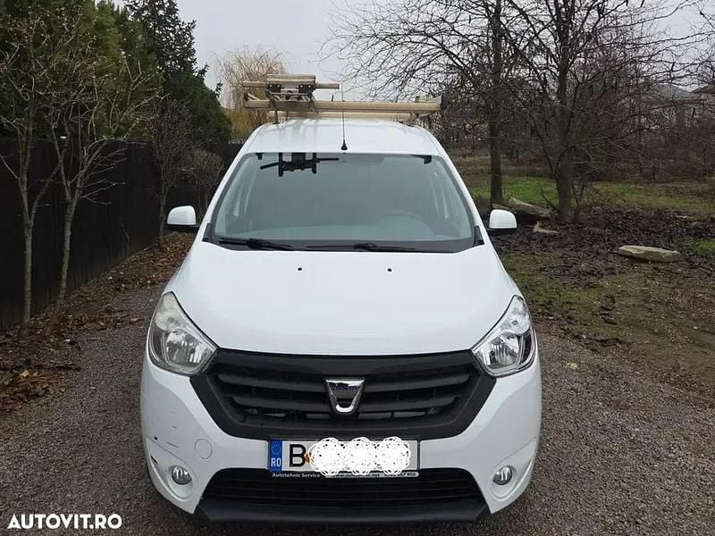 Culoarealb Utilizat 2014 Dacia Dokker Lauréate Monovolum | 4.900 EUR (Preț bun) - Imagine 1/4