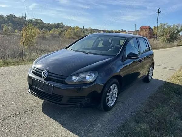 Utilizat 2010 VW Golf VI Berlinǎ | 3.990 EUR (Preț OK) - Imagine 1/4