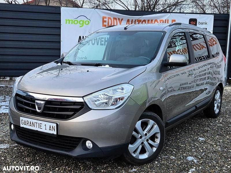 Second-hand Dacia Lodgy Prestige 109 CP (80 kW) 2015 Culoaremaro Monovolum