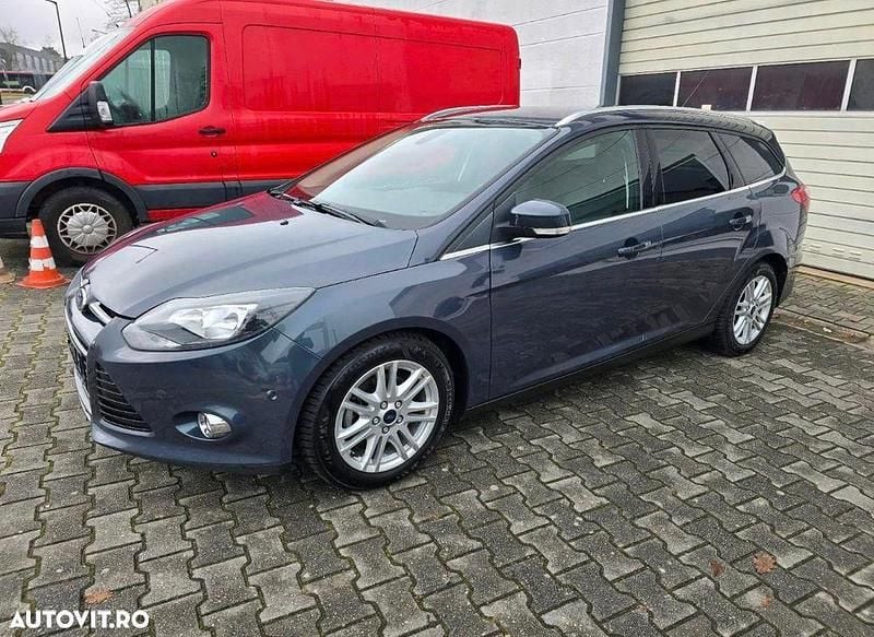 Culoarealbastru Utilizat 2014 Ford Focus Titanium Break | 4.800 EUR (Preț bun) - Imagine 1/4
