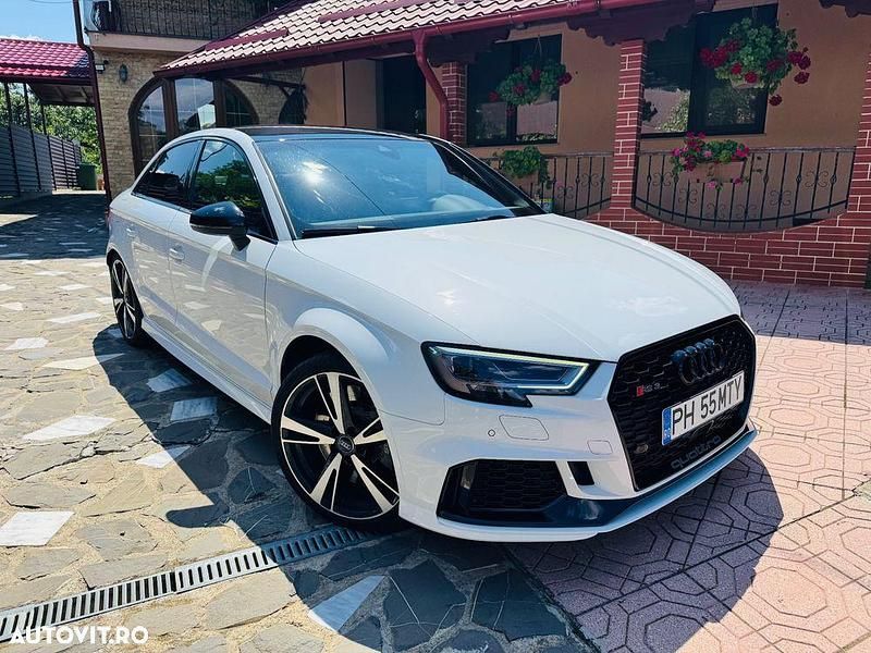 Second-hand Audi RS3 Comfort 400 CP (294 kW) 2019 Culoarealb Berlinǎ