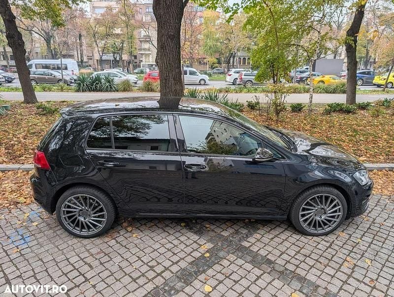 Culoarenegru Utilizat 2014 VW Golf VII Trendline Hatchback | 8.500 EUR (Preț OK) - Imagine 1/4