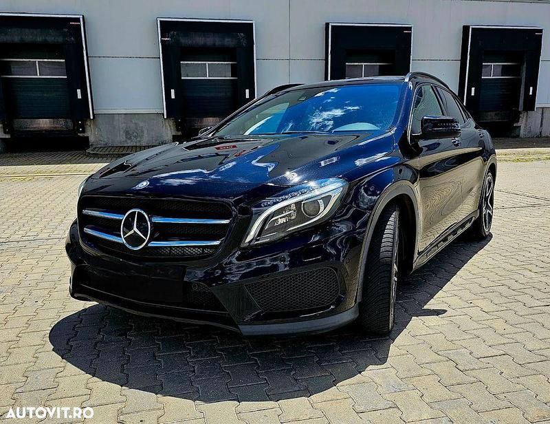 Negru Utilizat 2014 Mercedes GLA220 AMG line SUV | 15.000 EUR (Puțin scump) - Imagine 1/4