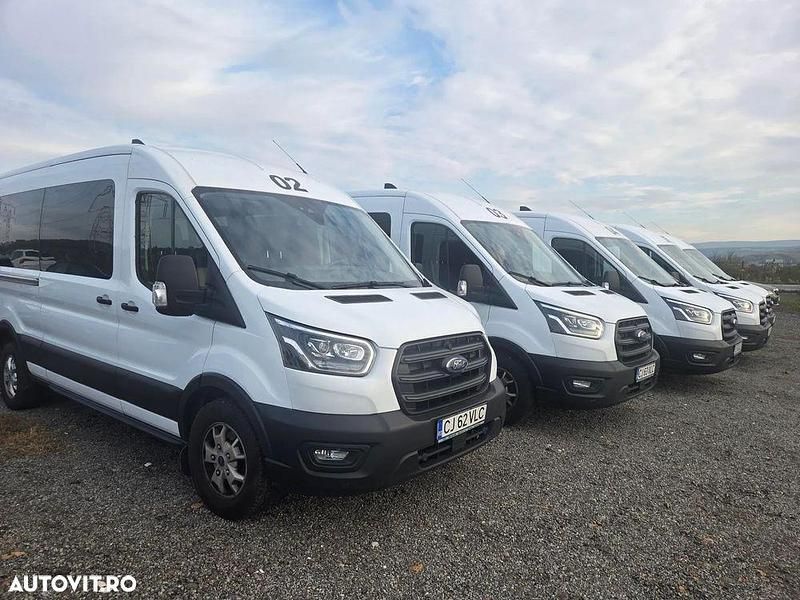 Culoarealb Utilizat 2023 Ford Transit Monovolum | 14.500 EUR - Imagine 1/4