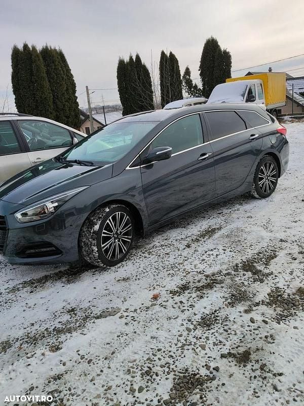 Second-hand Hyundai i40 Premium 141 CP (103 kW) 2016 Culoaregri Break