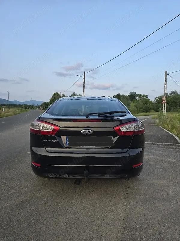 Second-hand Ford Mondeo 163 CP (119 kW) 2012 Berlinǎ