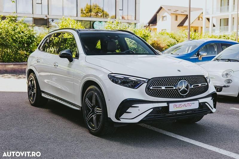 Culoarealb Utilizat 2023 Mercedes GLC300 SUV | 65.340 EUR (Preț OK) - Imagine 1/4